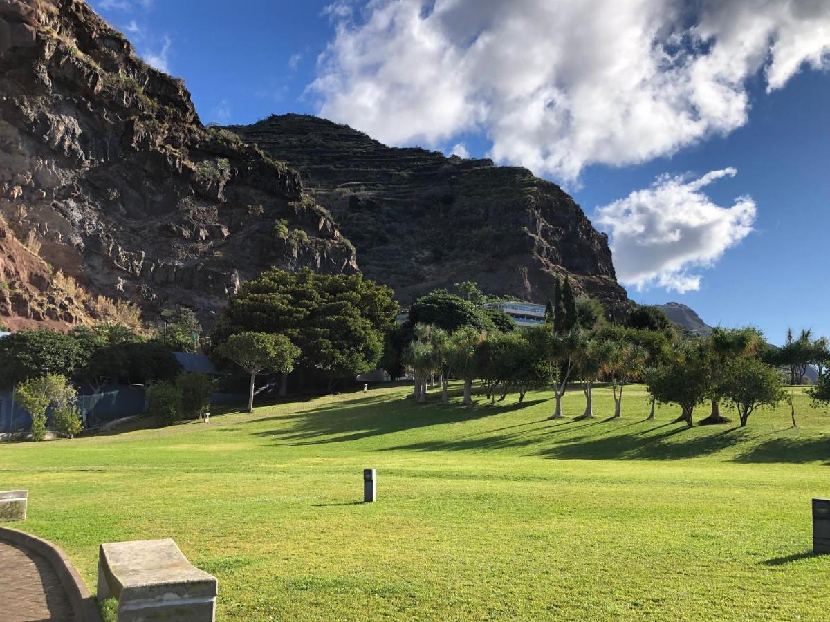 Calheta Ocean View Apartments 1 - Air Condition Estreito Da Calheta Eksteriør billede